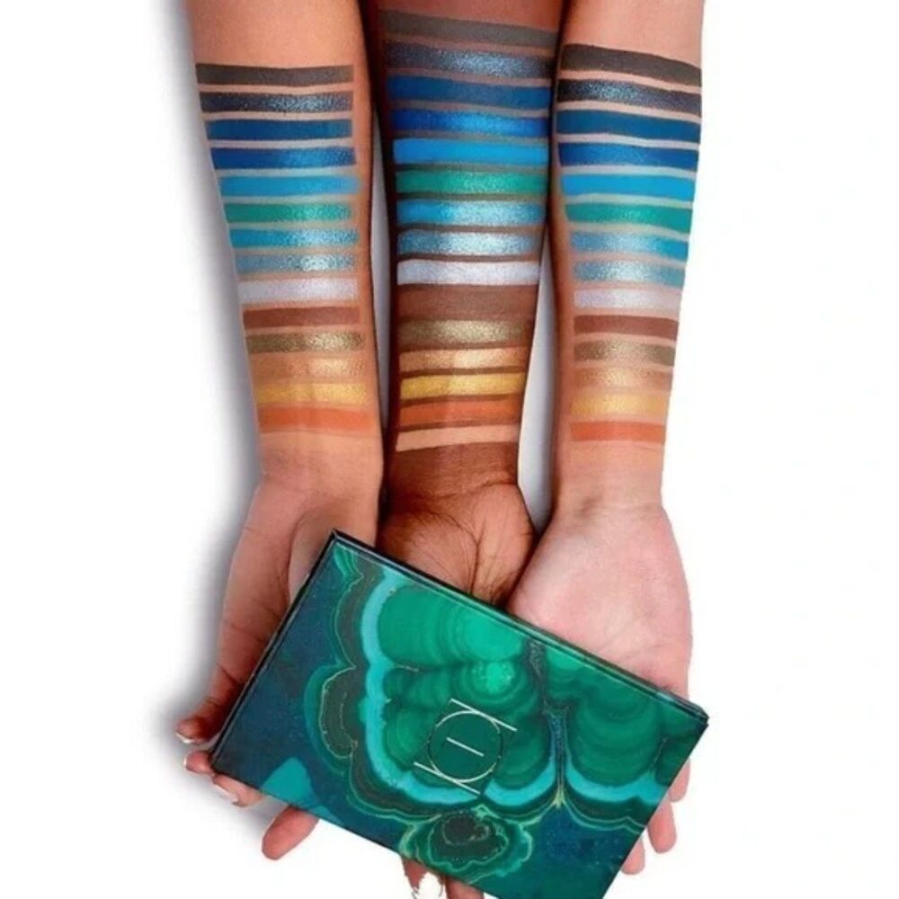 HIPDOT - Cenote - Pressed Eyeshadow Palette - Brand New!